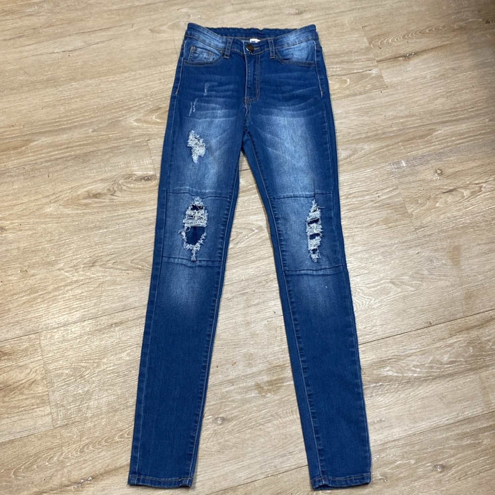 United we Stand distressed jeans size 3